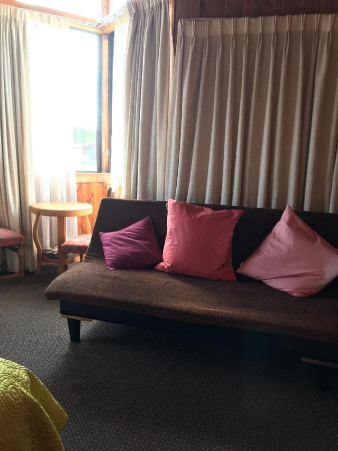 Hotel Los Maitenes Пукон Экстерьер фото